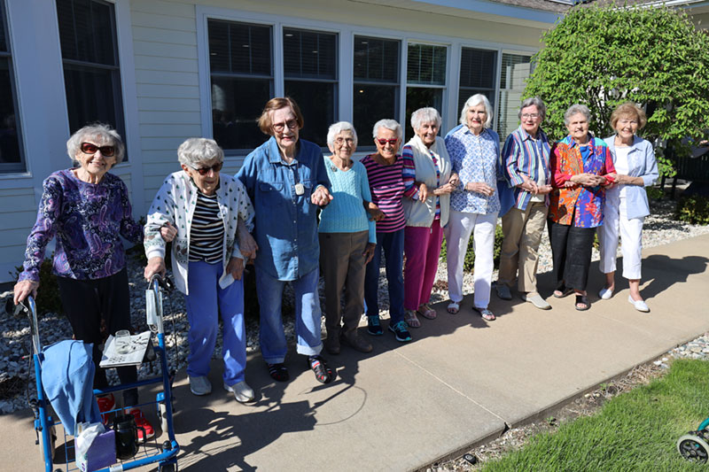 independent living seniors photo